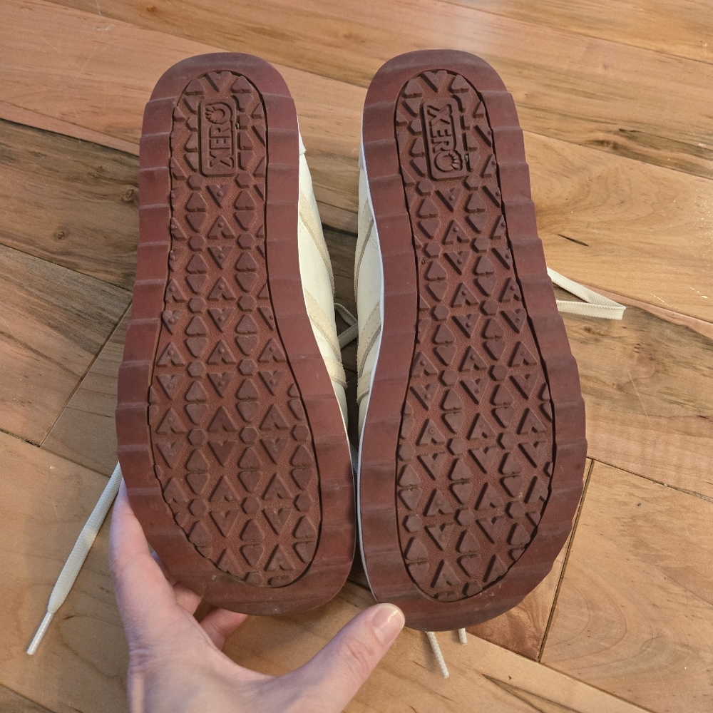 Xero Size 9 Wynn Sneakers - Picture 7 of 8
